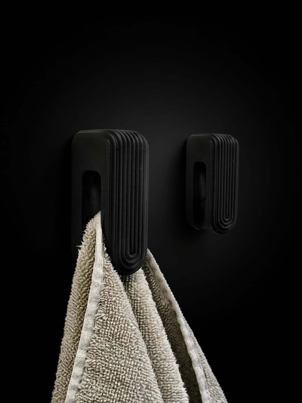 Lines Automatic Towel Holder